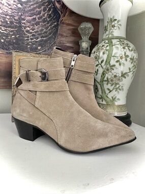 ASOS Men’s Stone Suede Chelsea Boots Stacked Heel Western Sz 7